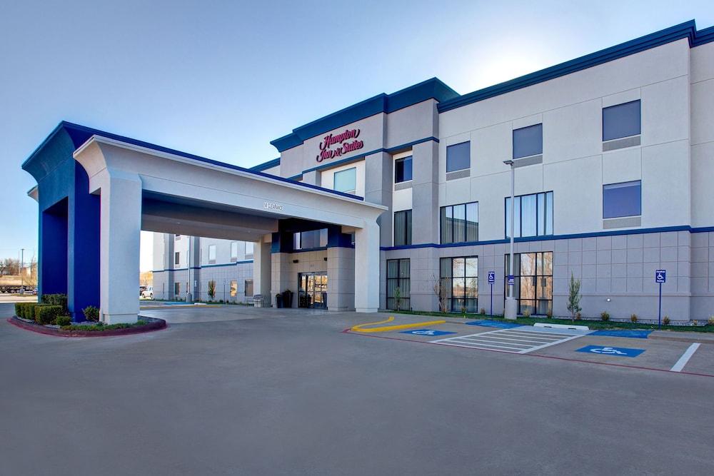 Hampton Inn & Suites Borger Exterior photo