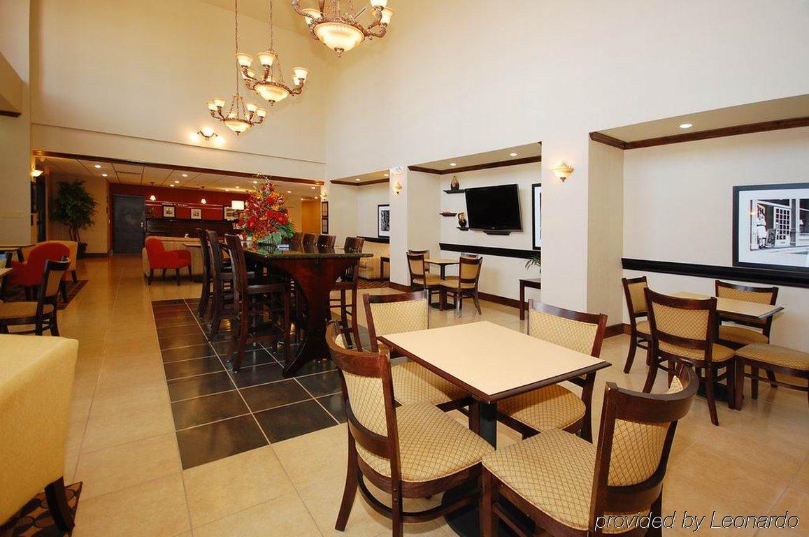 Hampton Inn & Suites Borger Restaurant photo