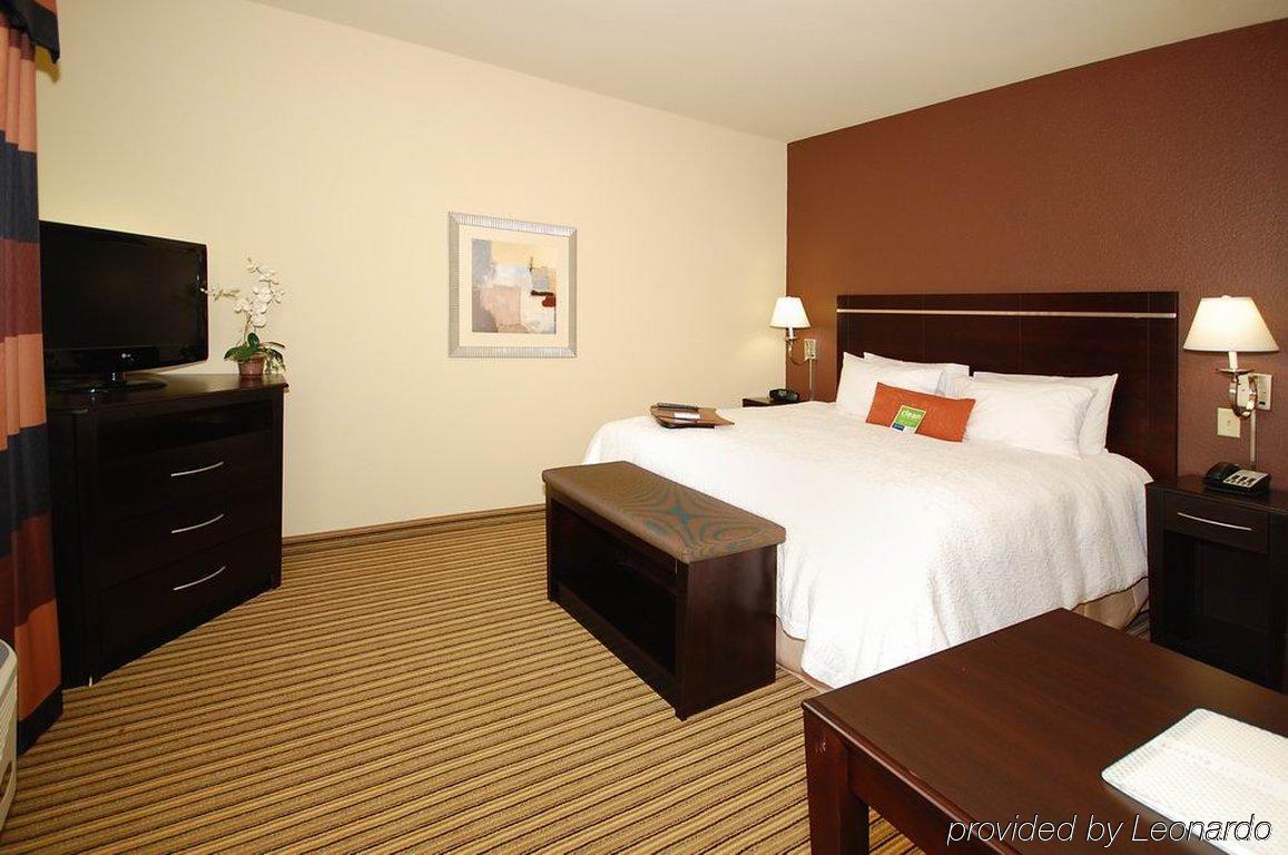 Hampton Inn & Suites Borger Room photo