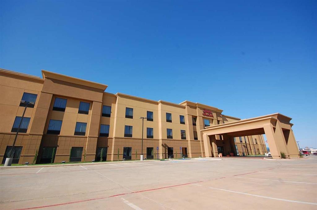 Hampton Inn & Suites Borger Exterior photo