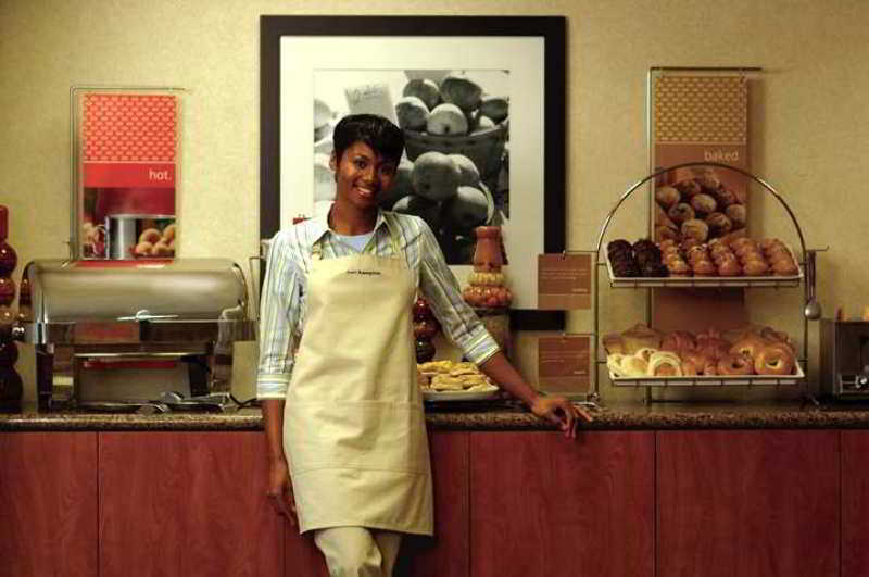 Hampton Inn & Suites Borger Restaurant photo