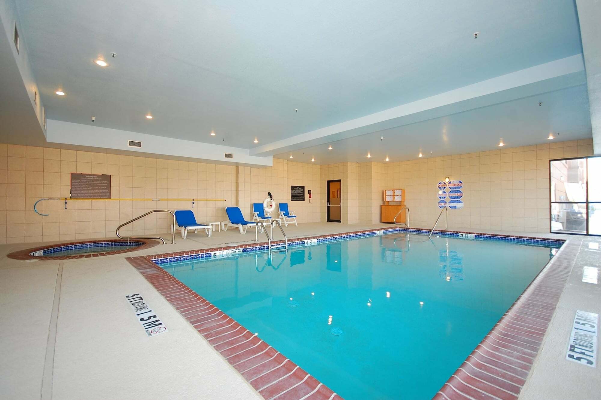 Hampton Inn & Suites Borger Facilities photo